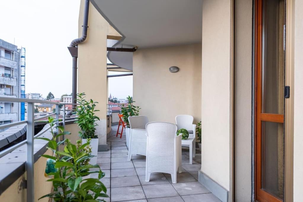 Attico Vicino Milano, Mxp, Rho Fiera Apartment Busto Arsizio Exterior photo